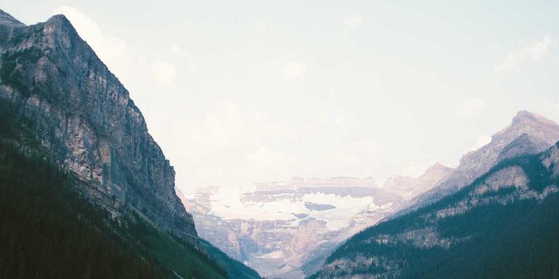 揭秘G柠檬风味水的气泡魔法：无糖零卡如何征服味蕾与市场？